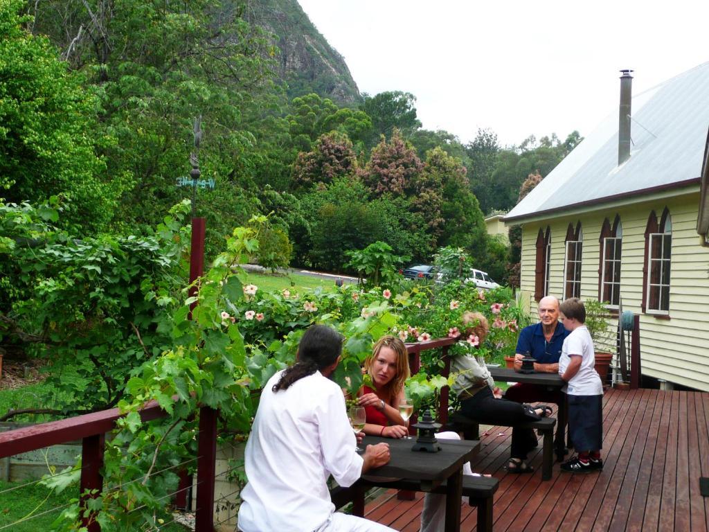 Glass House Mountains Ecolodge Eksteriør billede